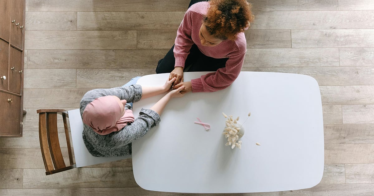 Selbstfürsorge trotz Krebs in der Familie – Tipps für ihren Alltag